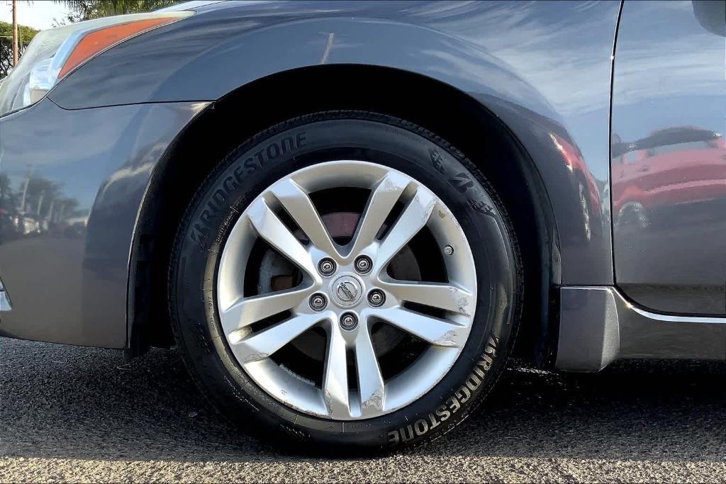 used 2013 Nissan Altima car, priced at $8,841