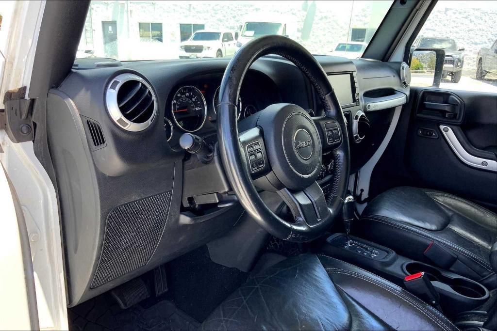 used 2015 Jeep Wrangler Unlimited car, priced at $20,271