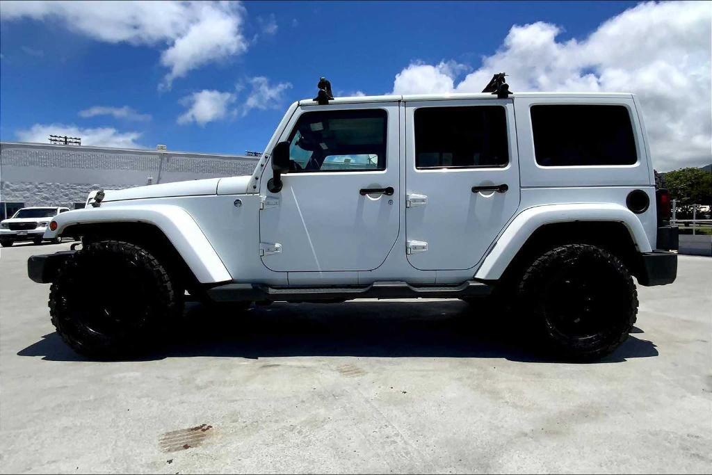 used 2015 Jeep Wrangler Unlimited car, priced at $20,271