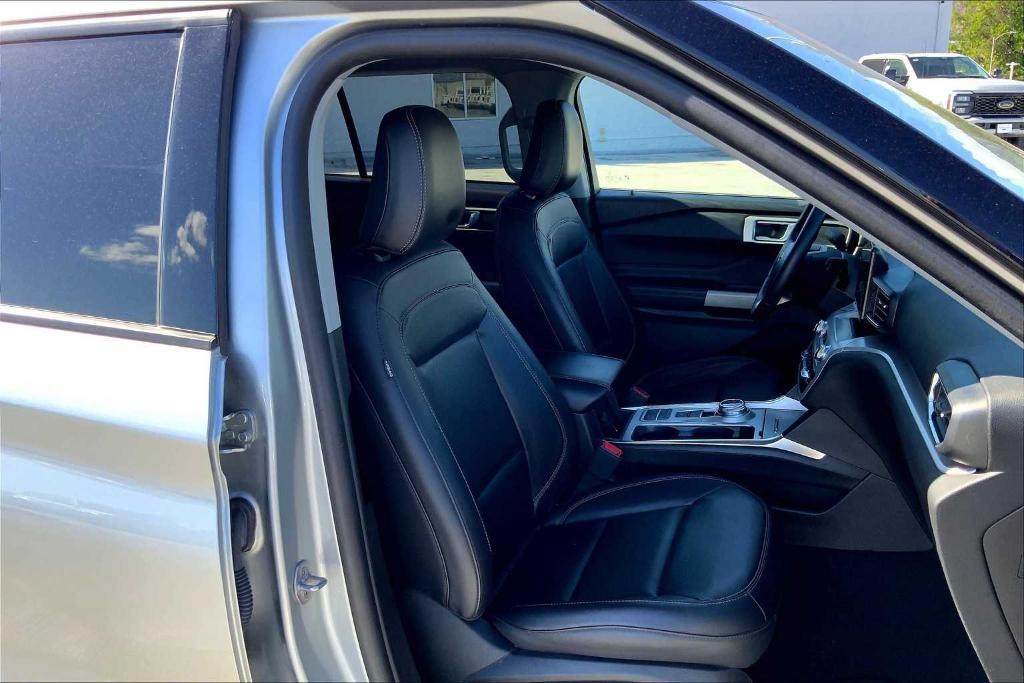 used 2023 Ford Explorer car, priced at $35,252