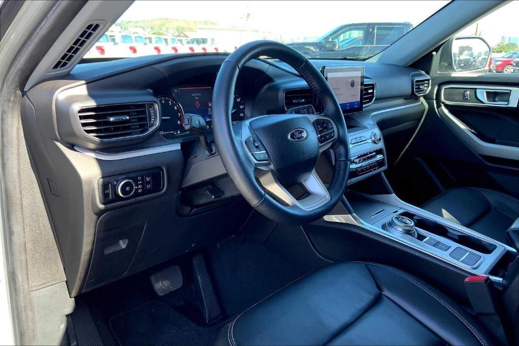 used 2023 Ford Explorer car, priced at $35,252