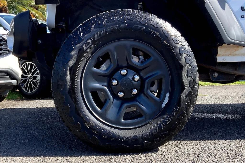 used 2023 Jeep Gladiator car, priced at $32,263