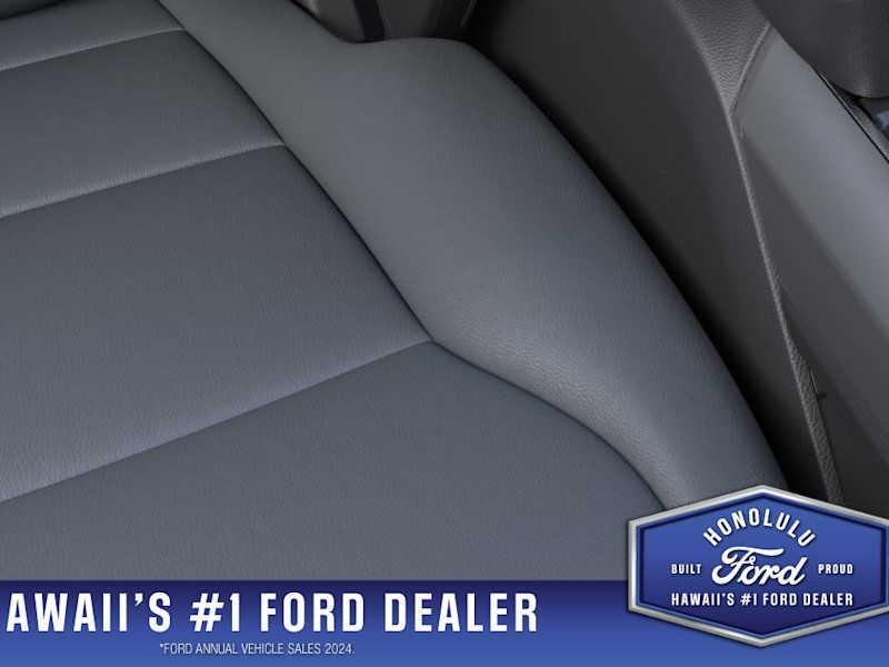 new 2025 Ford F-150 Lightning car