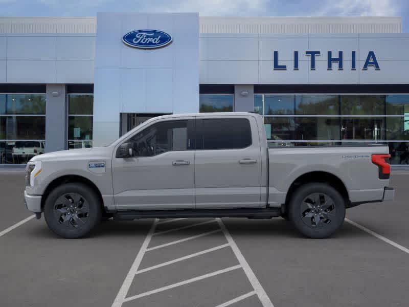 new 2024 Ford F-150 Lightning car