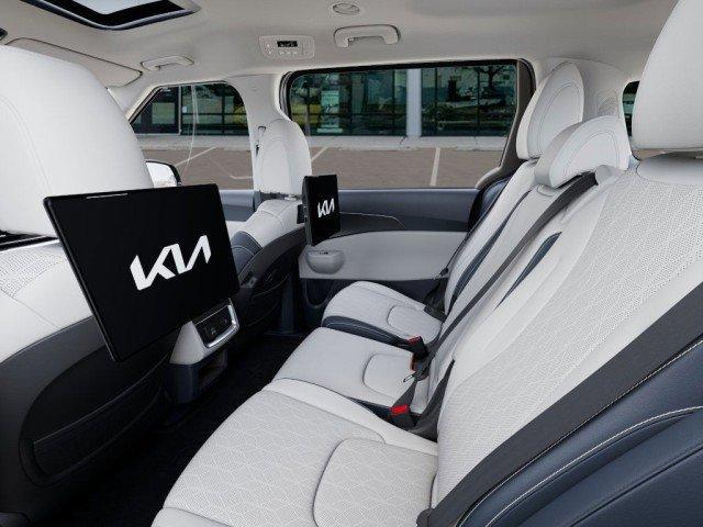 new 2025 Kia Carnival car, priced at $50,660