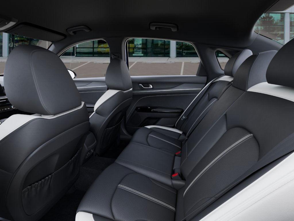 new 2025 Kia K5 car