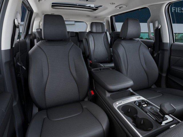 new 2025 Kia Carnival car, priced at $55,255