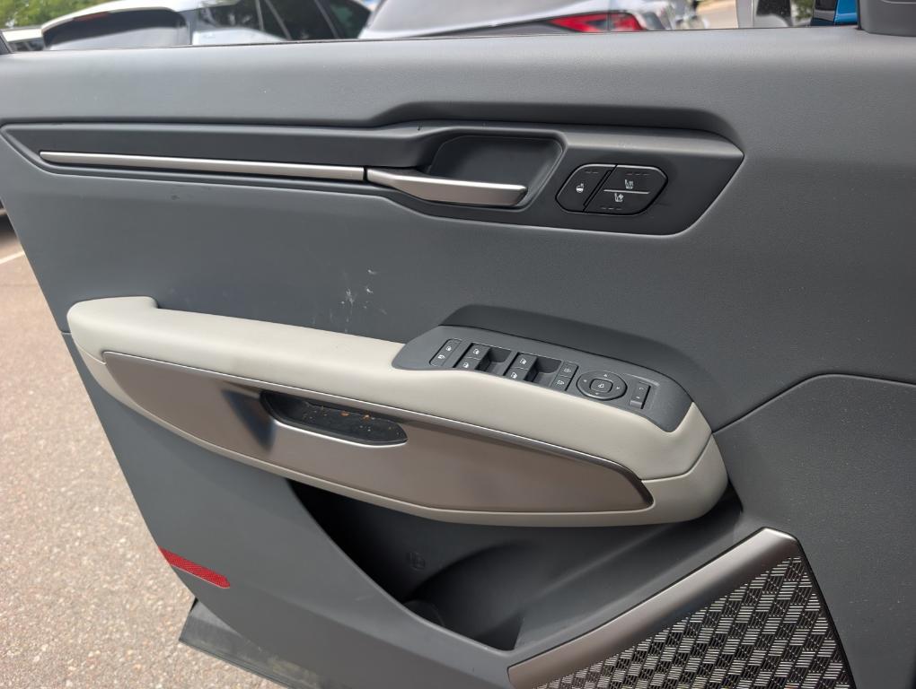 used 2025 Kia EV9 car, priced at $55,995