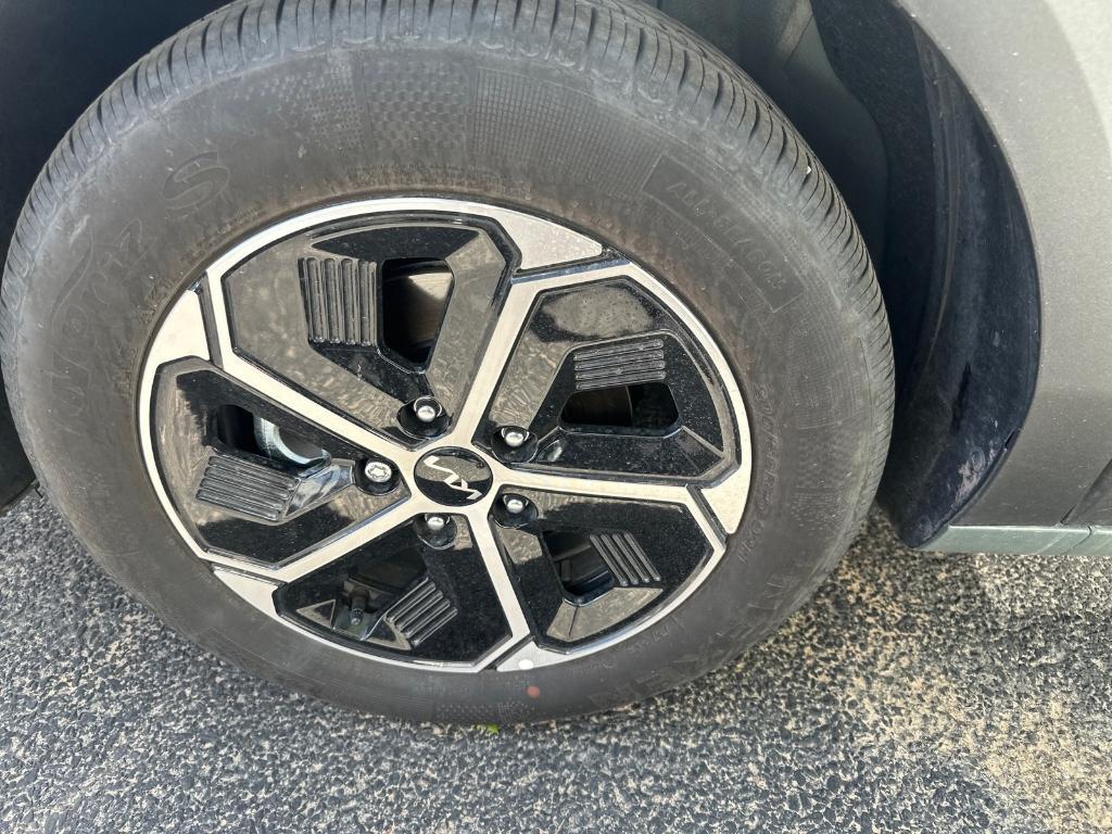 used 2024 Kia Niro car, priced at $24,995