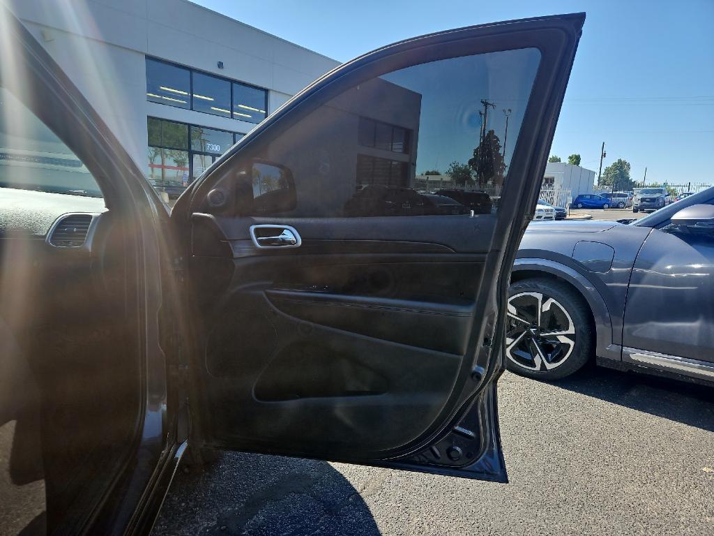 used 2020 Jeep Grand Cherokee car, priced at $22,981