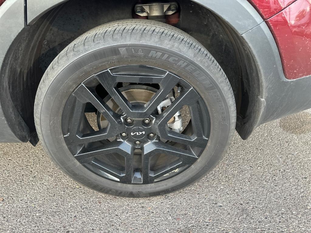used 2024 Kia Telluride car, priced at $41,993
