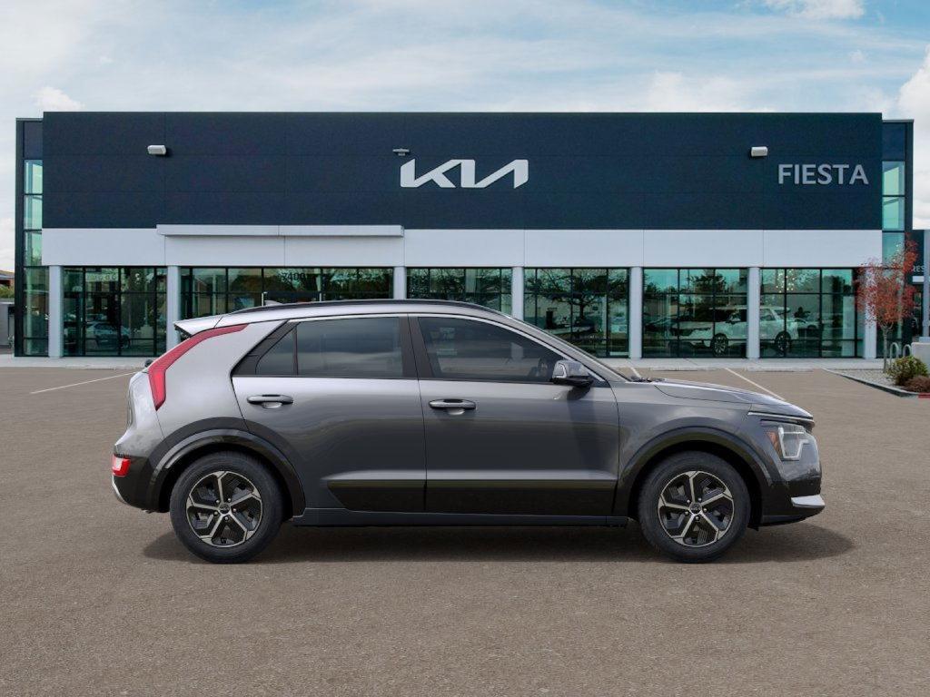 new 2025 Kia Niro car