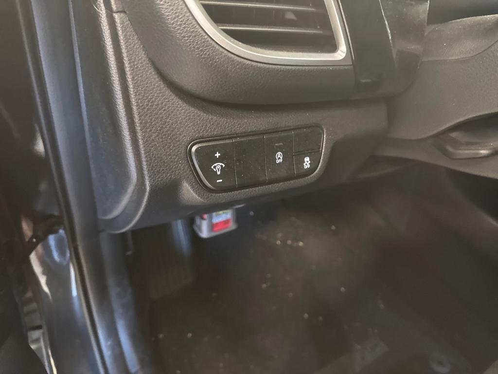 used 2024 Kia Seltos car, priced at $24,995