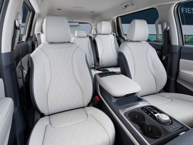 new 2025 Kia Carnival Hybrid car, priced at $45,795