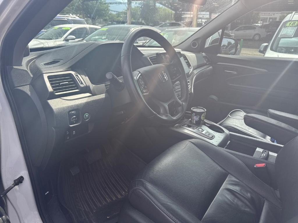 used 2022 Honda Pilot car, priced at $32,991