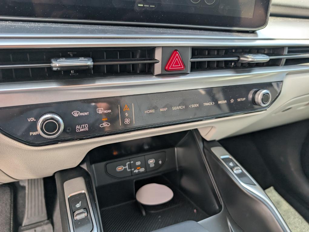 used 2025 Kia Sorento car, priced at $35,393