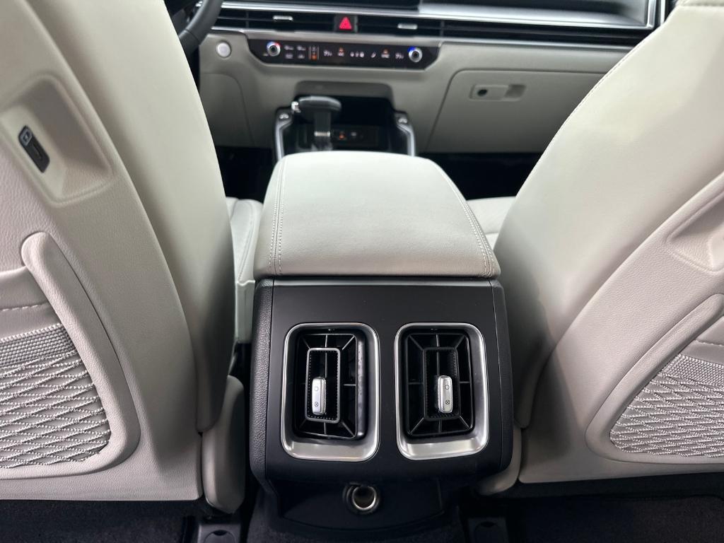 used 2025 Kia Sorento car, priced at $38,991
