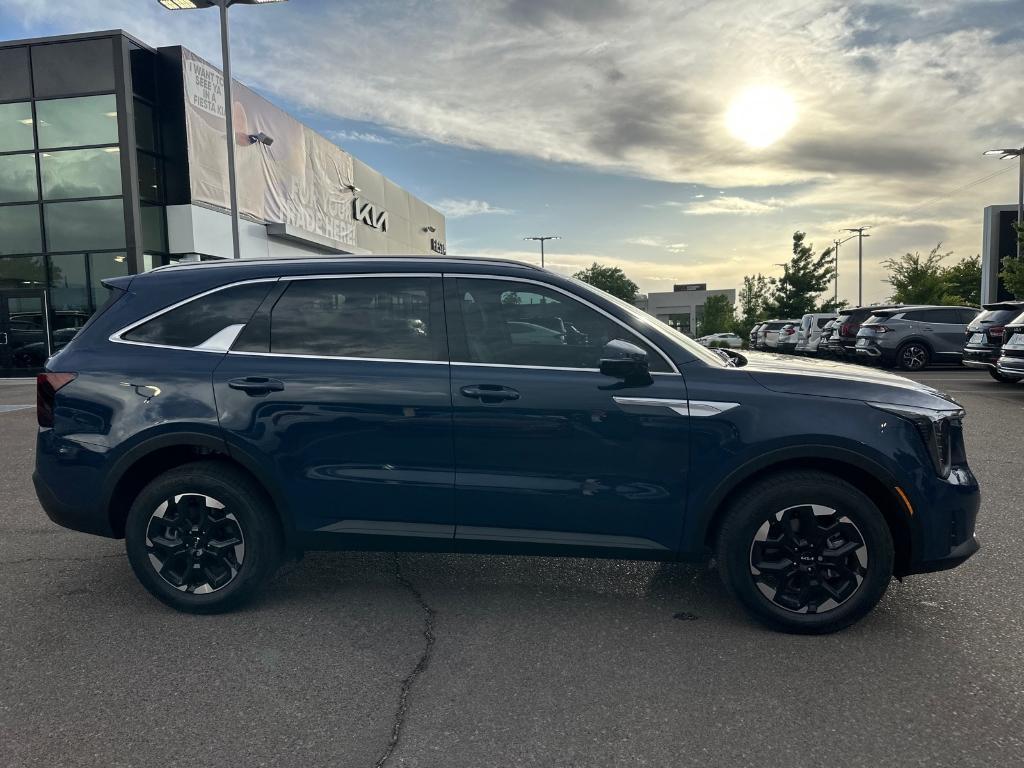 used 2025 Kia Sorento car, priced at $38,991