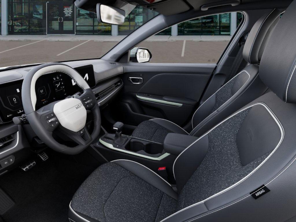 new 2025 Kia K4 car