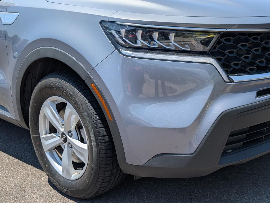 used 2021 Kia Sorento car, priced at $18,491