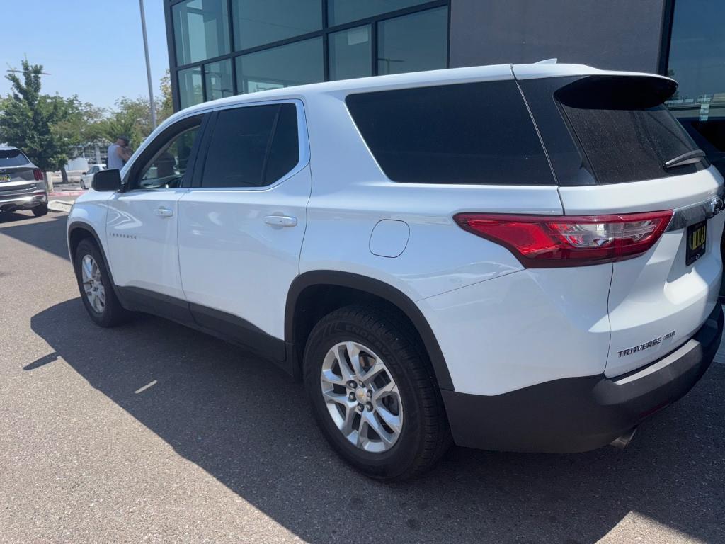 used 2021 Chevrolet Traverse car, priced at $23,491