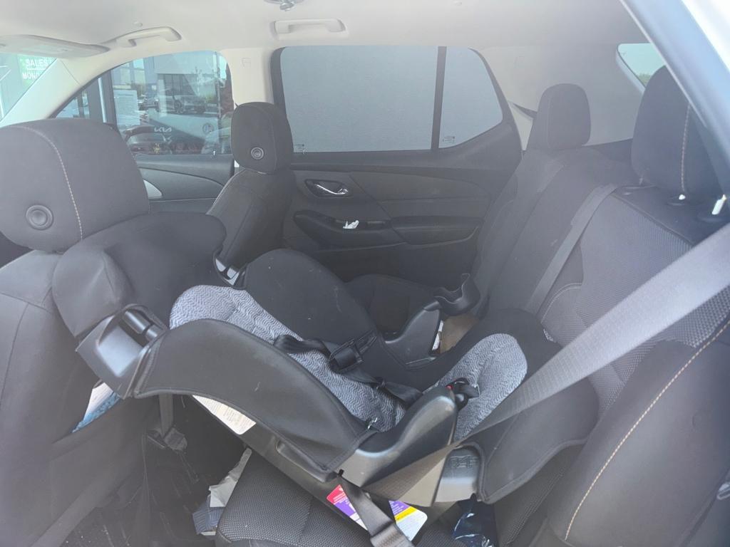 used 2021 Chevrolet Traverse car, priced at $23,491