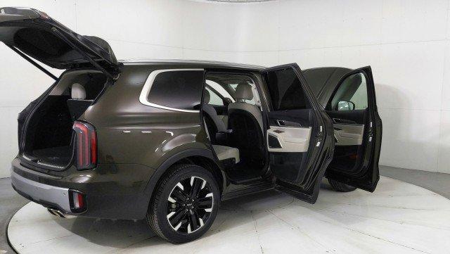 used 2023 Kia Telluride car, priced at $35,892