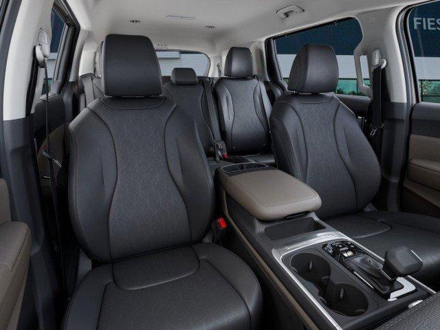 new 2025 Kia Carnival car, priced at $42,960