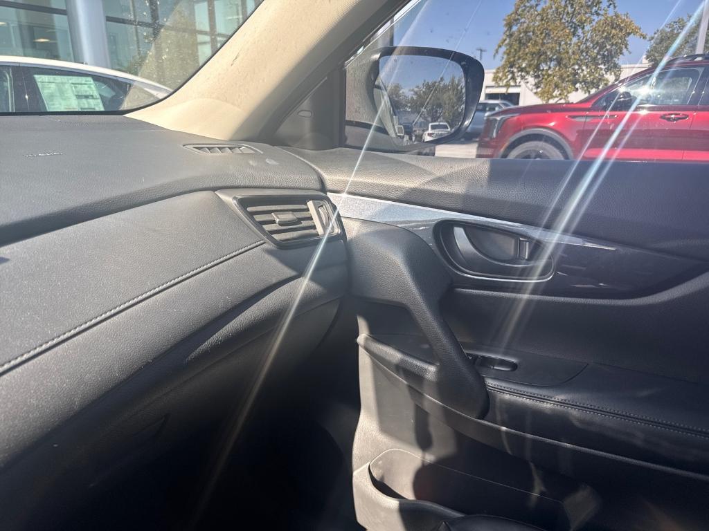 used 2020 Nissan Rogue car, priced at $17,861