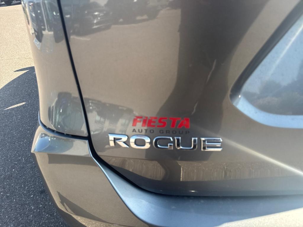 used 2020 Nissan Rogue car, priced at $17,861