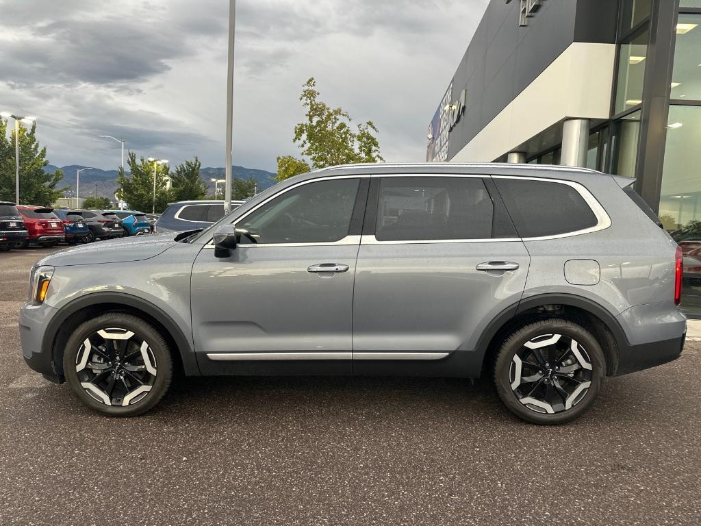 used 2025 Kia Telluride car, priced at $41,995