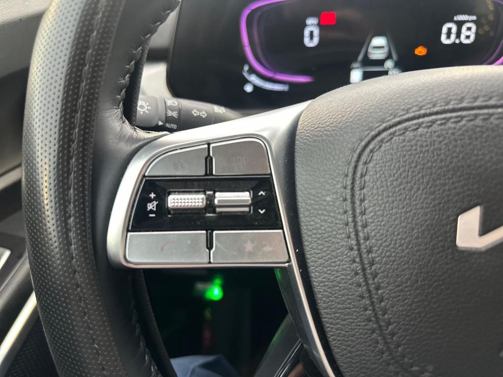 used 2025 Kia Telluride car, priced at $41,995