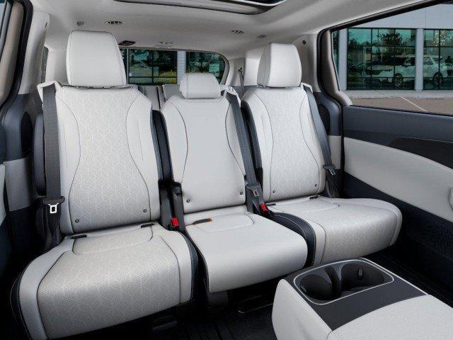 new 2025 Kia Carnival car, priced at $48,185