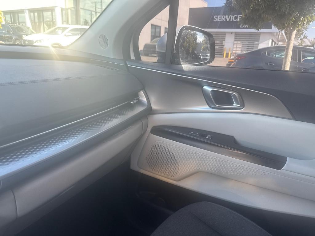 used 2022 Kia Carnival car, priced at $29,891