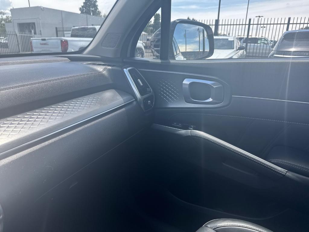 used 2022 Kia Sorento car, priced at $32,491