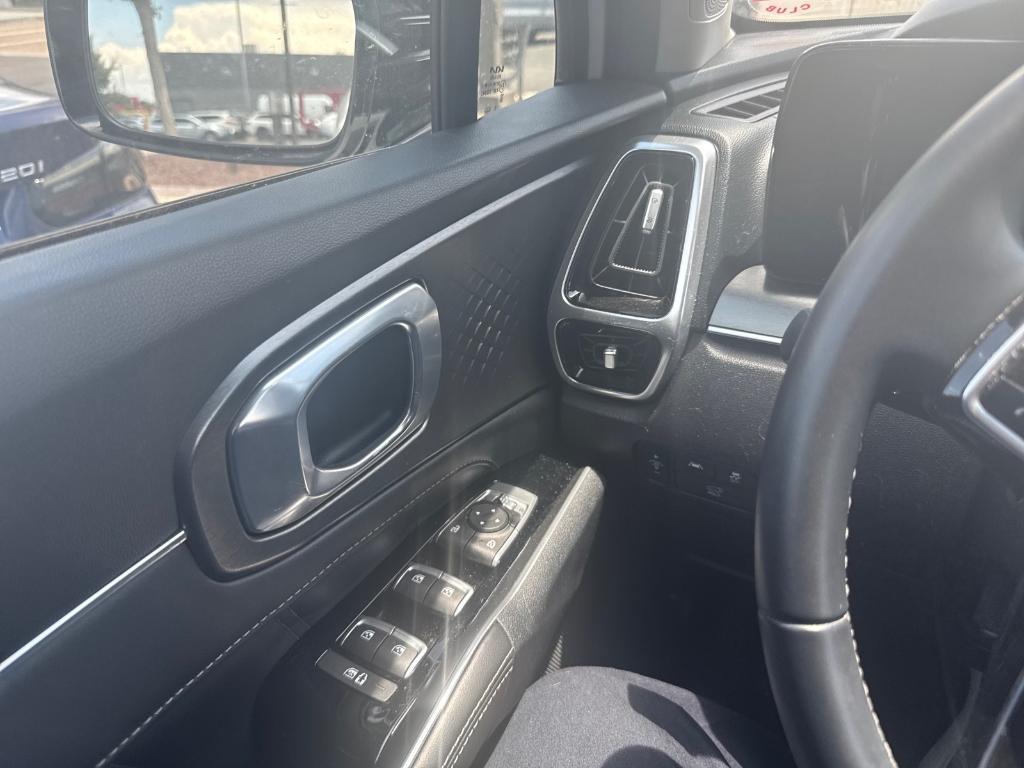 used 2022 Kia Sorento car, priced at $32,491