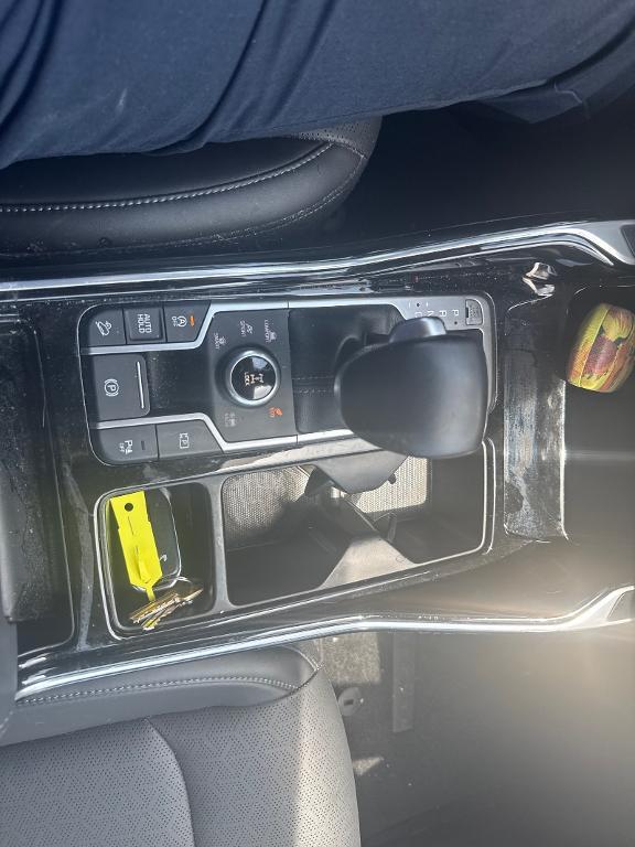 used 2022 Kia Sorento car, priced at $32,491