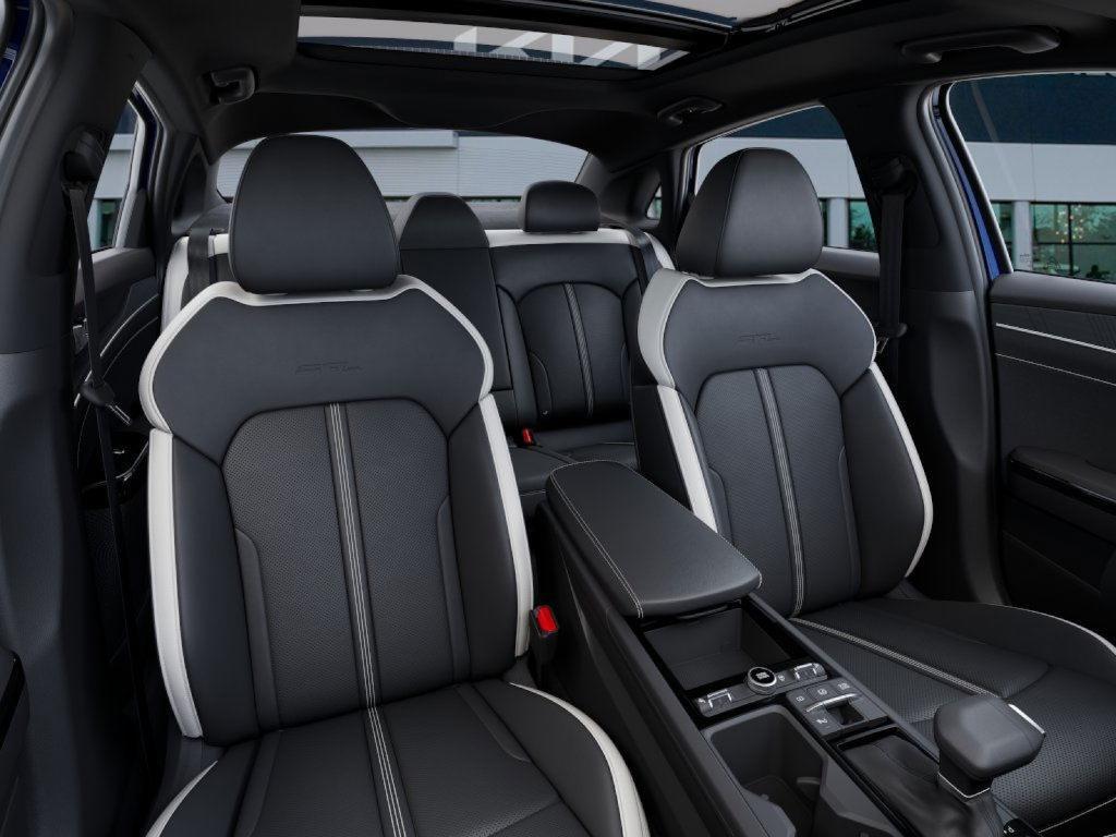 new 2025 Kia K5 car