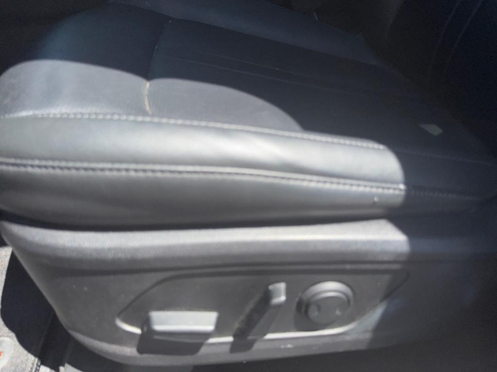 used 2024 Kia Sorento car, priced at $29,451
