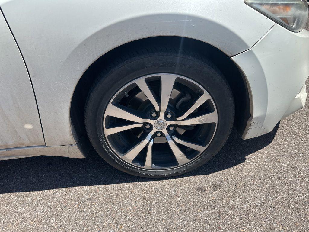 used 2018 Nissan Maxima car, priced at $15,990