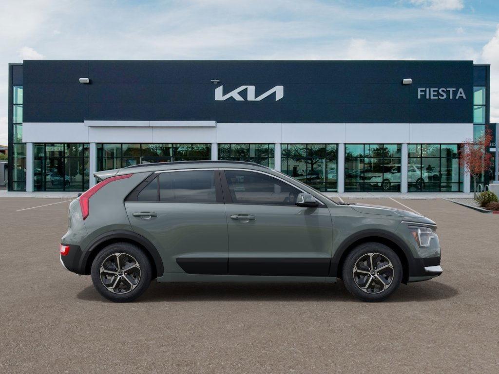 new 2025 Kia Niro car