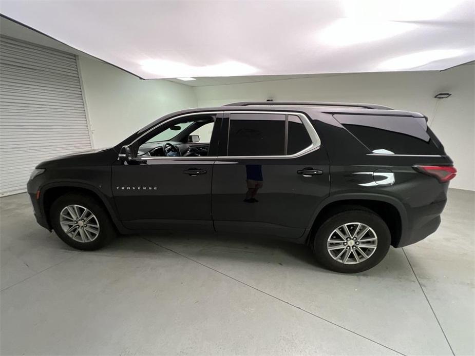 used 2022 Chevrolet Traverse car, priced at $31,992