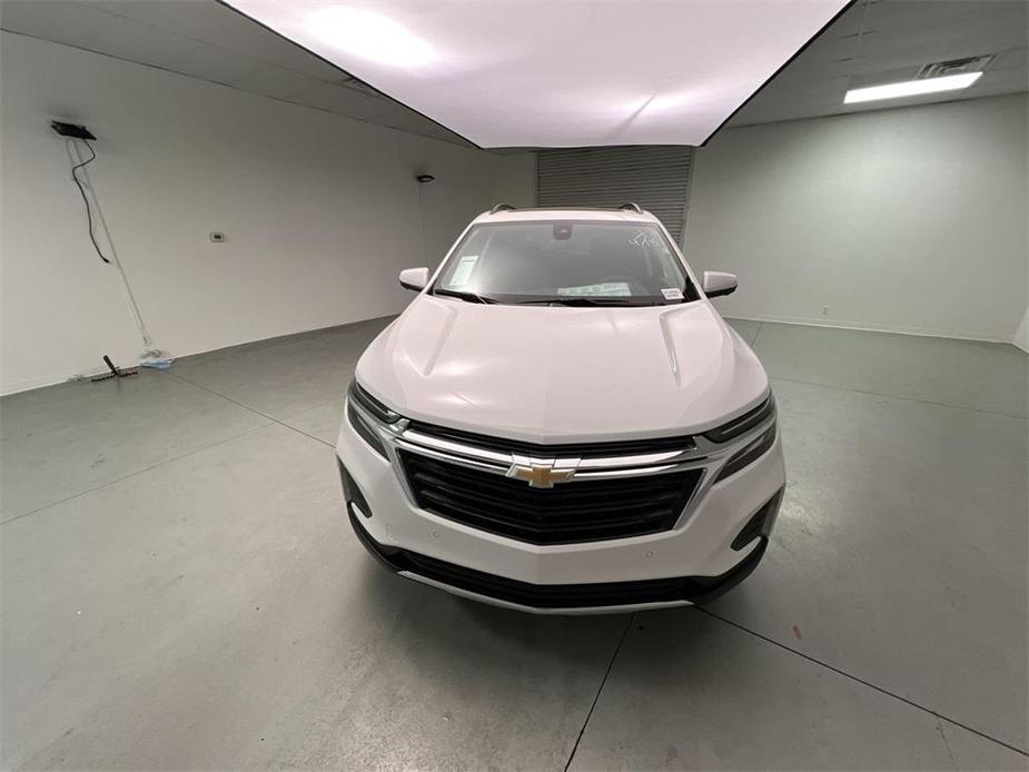 new 2024 Chevrolet Equinox car, priced at $30,635