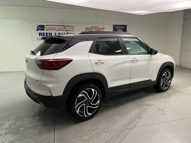 new 2025 Chevrolet TrailBlazer car, priced at $29,180