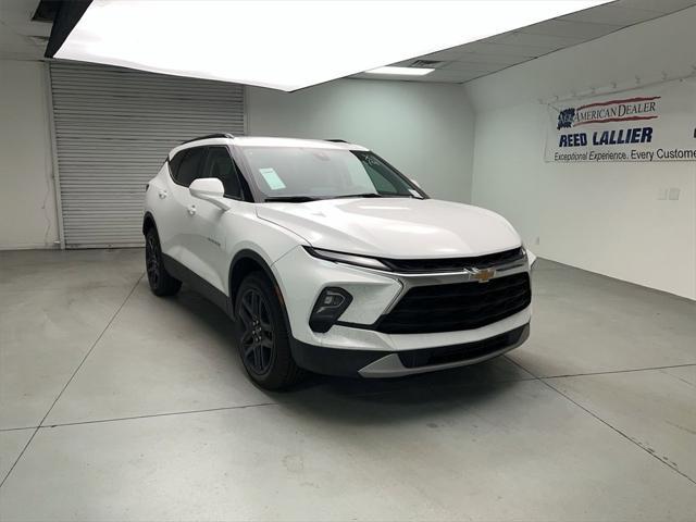 new 2025 Chevrolet Blazer car, priced at $38,250