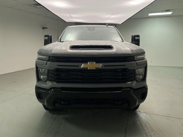 new 2025 Chevrolet Silverado 2500 car, priced at $66,020