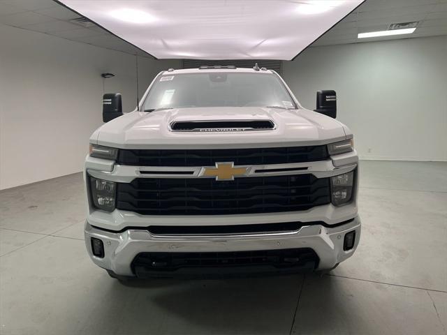 new 2025 Chevrolet Silverado 3500 car, priced at $64,335