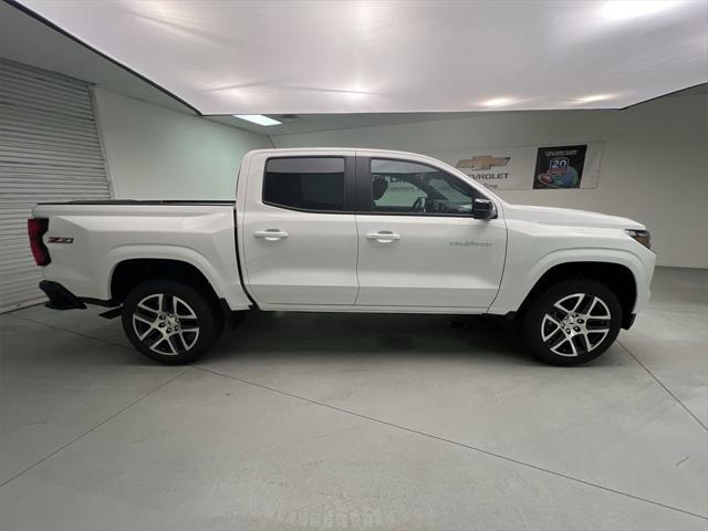 new 2024 Chevrolet Colorado car, priced at $40,490