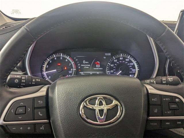 used 2023 Toyota Highlander car, priced at $36,572