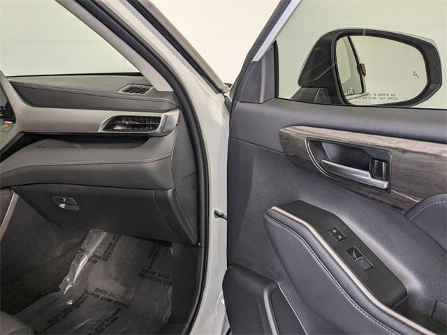 used 2024 Toyota Highlander car, priced at $49,998